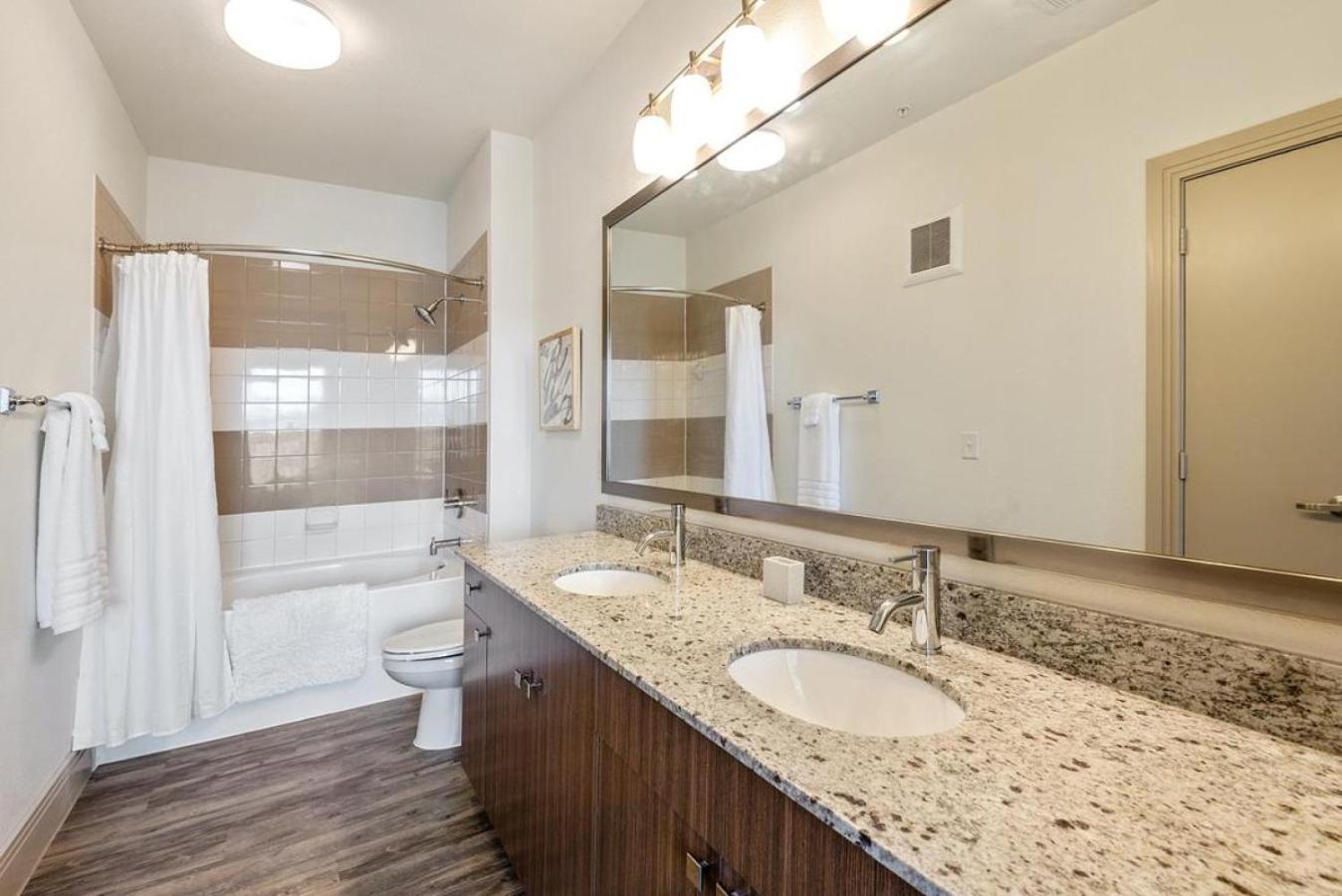 Landing At The Bristol On Union - 1 Bedroom In New Pathways Apartment *